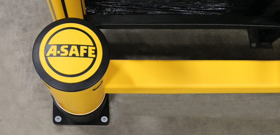 Single Rail RackEnd flexible polymer safety Guardrail in warehouse