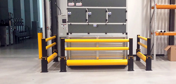 Single Traffic + 2 rail flexible polymer with pedestrian safety Guardrail in warehouse