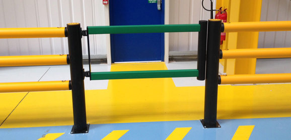 pedestrian crossing protection swing gate in warehouse